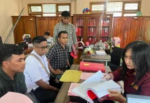 Polsek Maulafa Limpahkan Tersangka Penganiayaan ke Kejari Kota Kupang