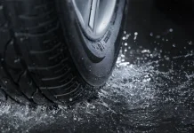 Kenali Aquaplaning dan Cara Mencegahnya saat Musim Hujan