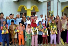 Ramadan Penuh Makna, Bingkisan untuk Jamaah Batutua