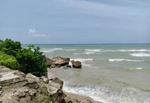 BMKG Peringatkan Gelombang Tinggi Perairan NTT