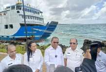 Wagub Johni Asadoma Tinjau Kapal Pemprov NTT yang Karam