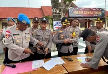 Tingkatkan Disiplin Anggota, Polres Sumba Timur Gelar Pemeriksaan Senpi