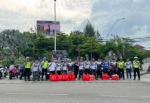YNCI Kupang Berbagi Takjil dan Sahur