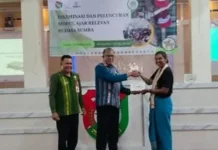 Wabup Sumba Barat Resmikan Modul Ajar Kontekstual Berbasis Kearifan Budaya Sumba