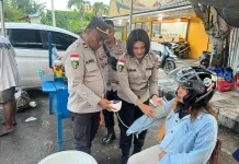 Dukung Arus Mudik, Biddokkes Polda NTT Laksanakan Cek Kesehatan Bagi Masyarakat