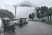 Pengemudi Keluhkan Antrean Padat Masuk Pelabuhan Tenau Kupang