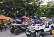 Konvoi Jeep Willis Semarakkan Pawai Ogoh-Ogoh di Kota Kupang