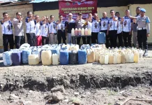 Ribuan Liter Miras Ilegal Dimusnahkan Polres Sumba Timur