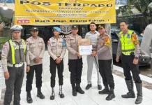 Kapolres Sumba Timur Beri Dukungan Moril Personel Pos Pengamanan