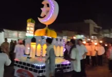 Ribuan Umat Muslim  Ikuti Pawai Obor Malam Takbiran di Waikabubak Sumba Barat