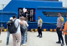 Operasi Ketupat 2026, Polisi Fokus Amankan Arus Mudik di Pelabuhan Baa