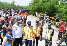 Wagub NTT Tinjau Jembatan Ambruk Pastikan Penanganan Darurat