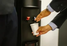 Lindungi Kesehatan dari BPA, Pilih Dispenser Air yang Tepat