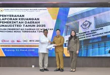 Wali Kota Kupang Serahkan LKPD  2025  BPK NTT