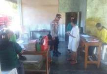 Kapolsek Maulafa Pantau Langsung MBG di Posyandu BTN