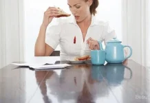 Tips Sederhana Menghilangkan Noda Saus Tomat di Baju