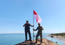 Pengibaran Merah Putih di Oepoli Tegaskan Kedaulatan NKRI di Perbatasan