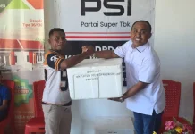 Dukung UMKM Penjual Ikan, Simson Polin Salurkan Bantuan