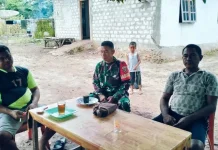 Bincang Santai, Babinsa Koramil 01 Laratama  dengan Warga Binaan
