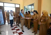 Bupati Kupang Tekankan Pentingnya Pemerataan Guru di Sekolah