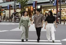 Rahasia Jalan Kaki Orang Jepang Bikin Awet Muda