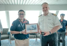 Kapal Pesiar Asing Sandar, Pelindo Waingapu Promosikan Destinasi Wisata