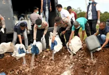 Polda NTT Musnahkan 6.381 Liter Miras Ilegal