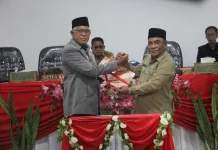 Wabup Sumba Barat Hadiri Paripurna LKPJ DPRD 2025
