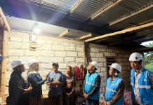 Srikandi PLN Kupang Terangi Rumah Jacob Apaut Peluang Ekonomi Terbuka