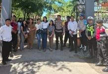 Polres Sumba Timur Patroli Amankan Pengumuman Kelulusan SMA