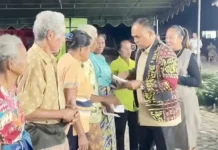 Rayakan HUT ke-43, Simson Polin Salurkan Bantuan serta Dukung GMIT Rote Ndao