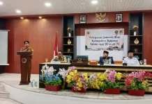 Sekda Kabupaten Kupang Melepas Calon Jemaah Haji Kabupaten Kupang Tahun 2026