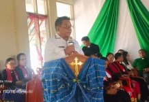 Sekda Sumba Barat Hadiri Pemekaran Jemaat Elo Garo