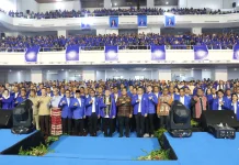 Pelantikan Pengurus PAN, Gubernur Melki: Politik Tidak Boleh Berjarak dari Rakyat