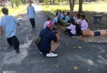 Guru SRMP 19 Kupang Jemput Bola Anak Putus Sekolah jelang Tahun Ajaran Baru
