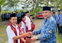 Perkuat Profesionalisme Guru Agama, Kemenag Serahkan Sertifikat PPG