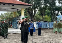 Dandim 1601/Sumba Timur Pimpin Ziarah Rombongan di TMP Umbu Ndawa Kareuk