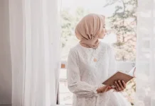 Perempuan dalam Puisi Hadir Sebagai Simbol Kehidupan Abadi