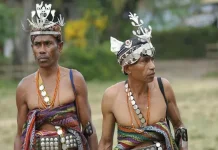 Pakaian Adat Miliki Makna Sakral dan Aturan Penggunaan