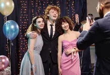 Inspirasi Busana Prom Night , Tampil Elegan dan Stylish saat Malam Perpisahan