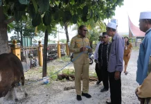 Serahkan Bantuan Hewan Kurban di Masjid Al-Muhajirin Oebufu, Wagub NTT: Solidaritas