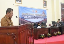 Pemkab Kupang Serahkan Ranperda Pertanggungjawaban APBD 2025 ke DPRD