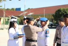 Pelantikan Anggota PKS SMAN 1 Waikabubak oleh Kapolres Sumba Barat