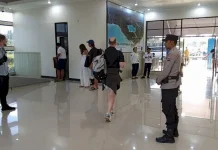 Polsek Lobalain Perkuat Pengamanan di Bandara D.C. Saudale