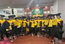 Wisudawan Undana Persembahkan Gelar Akademik untuk Perjuangan Orang Tua