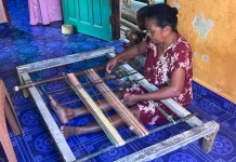 Menunggu Pintu Rumah Tenun Terbuka untuk Penenun Penkase Oeleta