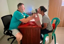 Aksi Sosial Pemeriksaan Kesehatan Mata Gratis di Reda Bolo