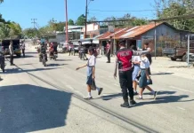 Sat Samapta Polres Rote Ndao Perkuat Pengamanan Lalu Lintas di Area Sekolah