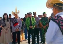 Bupati Paulus Henuk Sambut Kedatangan Kapolres Baru di Rote Ndao