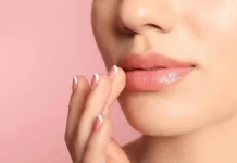 Bibir Merah Merona Secara Alami? Ini Dia Tipsnya!